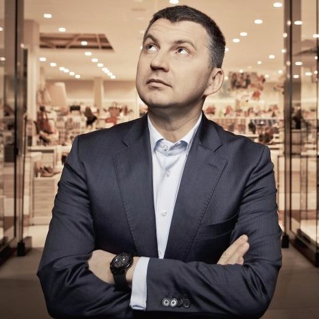 Nonofficial Twitter of Dariusz Milek, Chairman of CCC, Poland's largest retail company, Dariusz Milek is expanding abroad, targeting Germany and Austria.