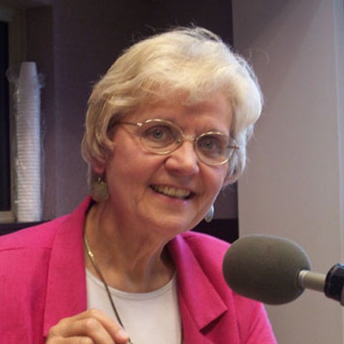 I'm the founder @radiointerfaith, the longest running public radio show exploring religion issues and a Sister of Loretto. @lorettonews Tweets are my own