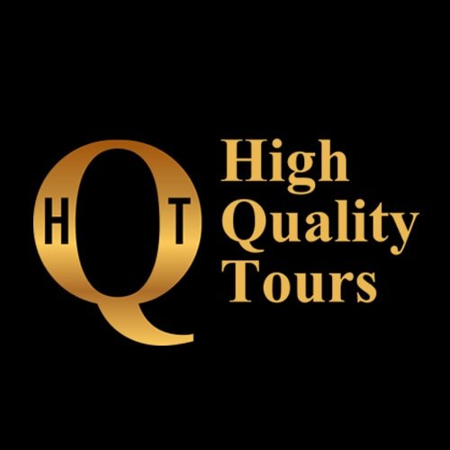 Travel in Luxury. ⠀⠀⠀ ⠀⠀⠀⠀⠀ ⠀
#HQTnyc is the ultimate New York VIP experience. Travel in first class luxury transportation to see New York's most iconic sites!