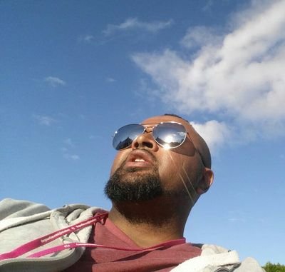 zRicoDavidz's profile picture. 