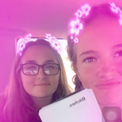 MackenzieeeV's profile picture. 