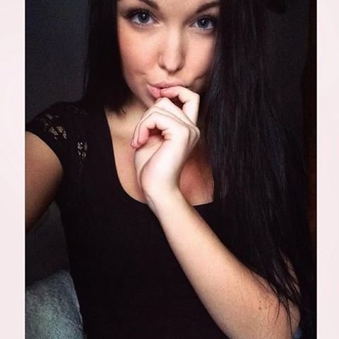 4shruti4's profile picture. It is never too late to make things right.