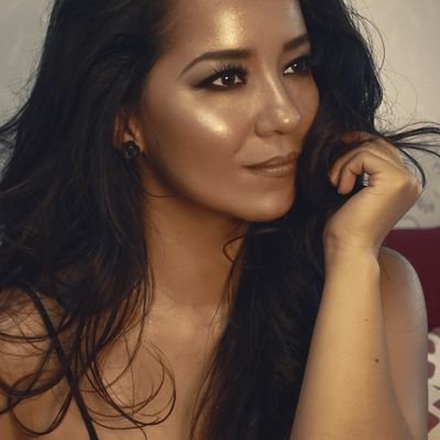 Makeup Artist & Hairstyle Professional ~ https://t.co/uv2FFqITbw
instagram: @carolinacadenan
youtube: https://t.co/dpIymWVf90