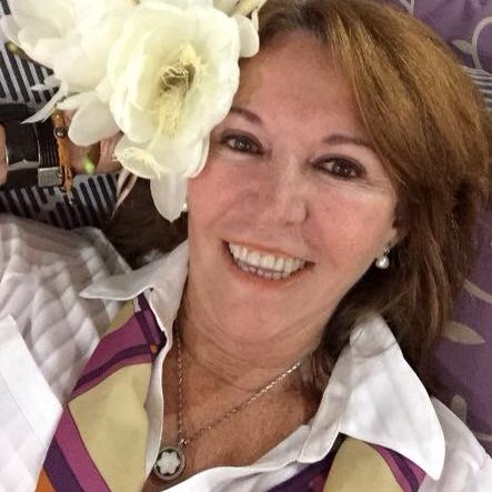 Former World Water Ski Champion. Hall of Fame. Coach. Motivación. Autora de: La Vida en la Profundidad. https://t.co/qR76KChtOC