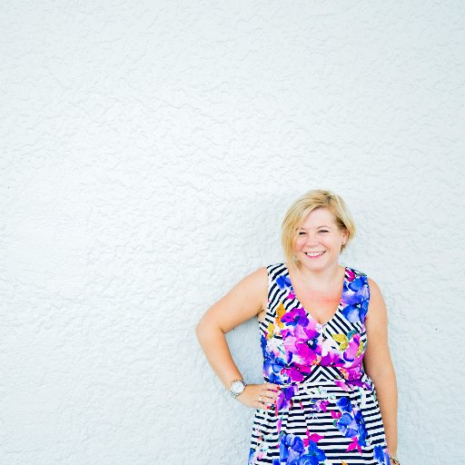 Beach-obsessed mum. Founder of Smart Steps to Australia helping families move to Australia without the stress. V rarely on Twitter (find me on FB!)