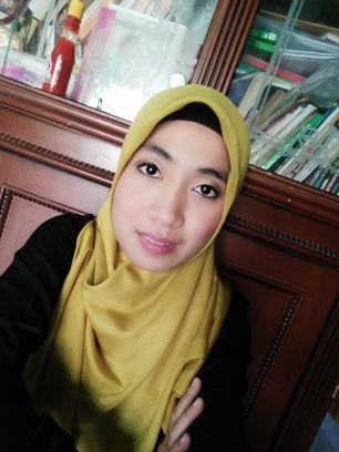 ZieCibue's profile picture. jangan biarkan dunia menguasai diri kita, tp kitalah yg harus menguasai dunia