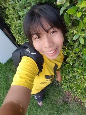 Zizaa11's profile picture. ไม่ดีพอที่จะรัก