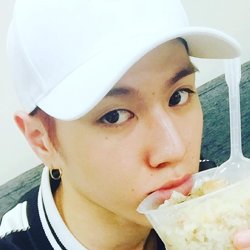 notusing2837398's profile picture. 