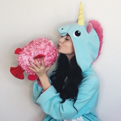 Free follow! Follow my main account: @moonlightkizzy