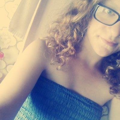 KimberlyKck2's profile picture. Schauspiel, 
alles was du sagtest war nie echt