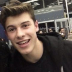 shawnroulette's profile picture. legendary tweet liker