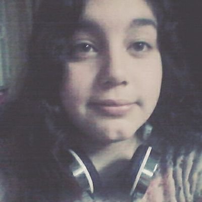 Holiii, me llamo grisel, tengo 14 años, me gusta hacer amistades, pero no soy muy sociable.
Guitarra/Cantar.