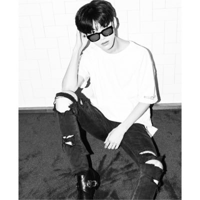 donggun_asy's profile picture. délires psychotiques.