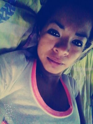 wavzqz's profile picture. el cielo lo prefiero por el clima, el infierno por la buena compañía.