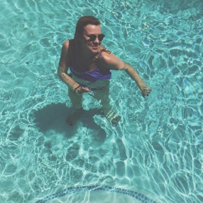 audhar8's profile picture. hold ourselves together with our arms around the stereo for hours. (she/her)