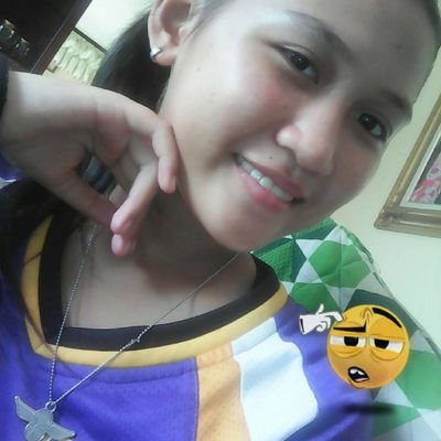 mariz_ponsica's profile picture. Love violet