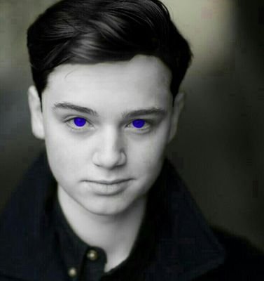 I pretend to be a human but I'm actually a Vampire. I'm nice but can be harsh. I live on a yacht and have a hover motorcycle. |RP|18+|Bi|