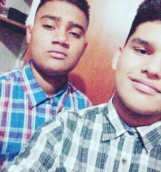 SoySerrada's profile picture. El cigarro y tu recuerdo amargo es todo lo que dejo siempre y regresa sin embargo. ♥