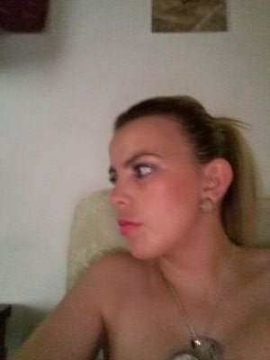 Anamari34262340's profile picture. Ser feliz significa a tu lado