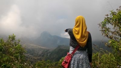 Herlina23Yuni's profile picture. Love to write, to travel free & untroubled, to discover the world!