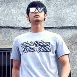 agilationchanz's profile picture. Simple & like a humor