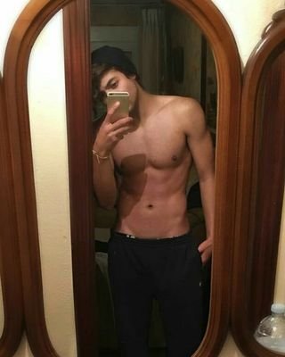 JhidanAdriano9's profile picture. Un rebelde que ama el fútbol | a rebel who loves football™