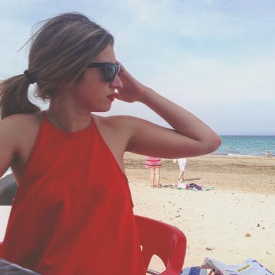 Twitter julia roca