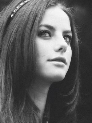 effystonemrpgf's profile picture. Nobody breaks my heart.