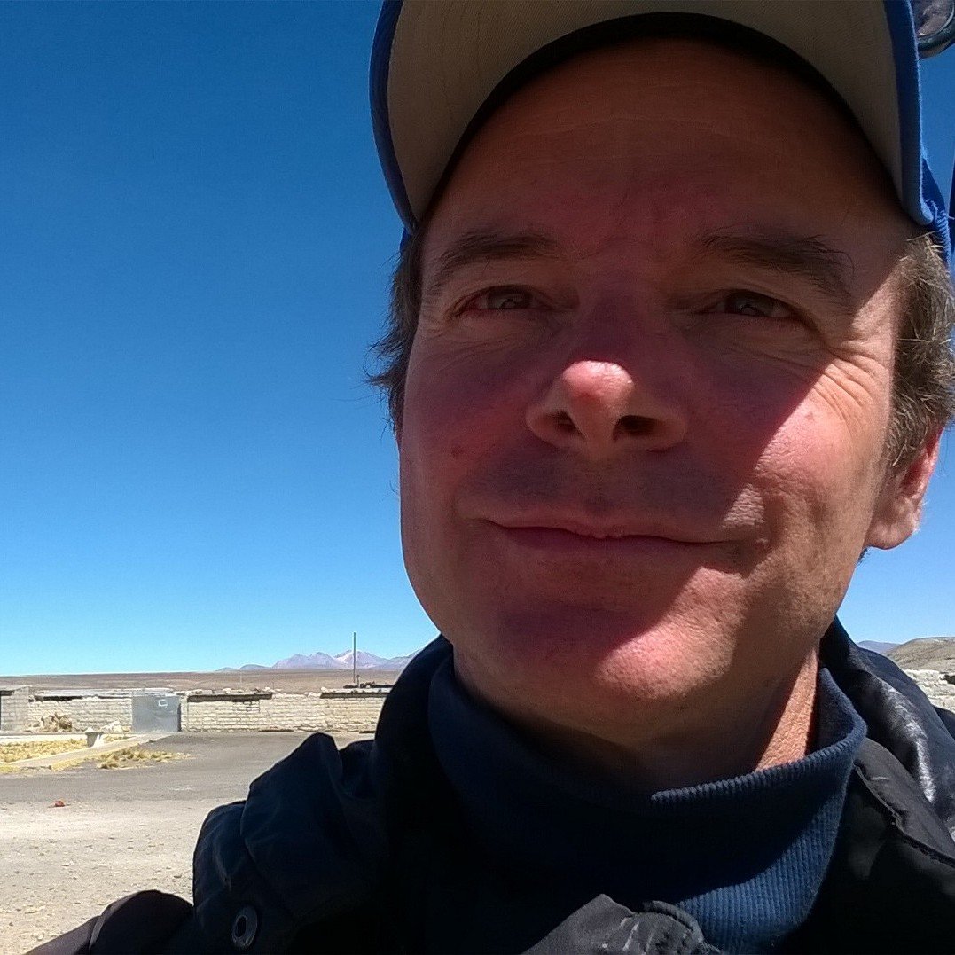 Father, husband, reader, baseball fan, traveller