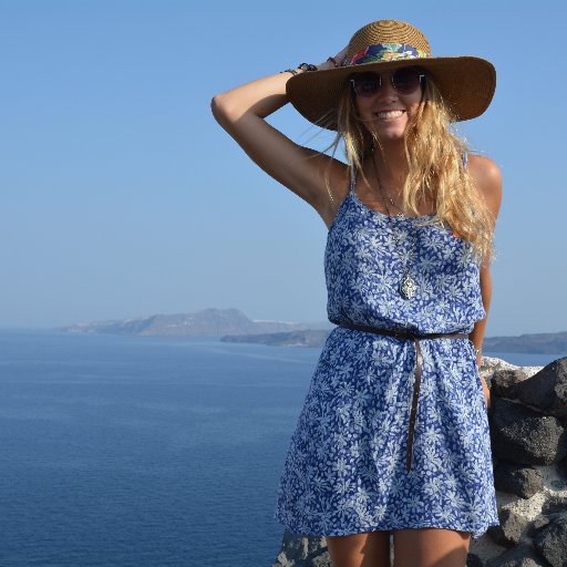 JulitaGue's profile picture. Comunicadora. Viajante. Feminista💚. Especializada en quejas y frustraciones.