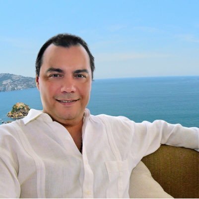 Empresario enamorado de #Acapulco. Expresidente de la Asociación de Hoteles y Empresas Turísticas de Acapulco @AHETA1