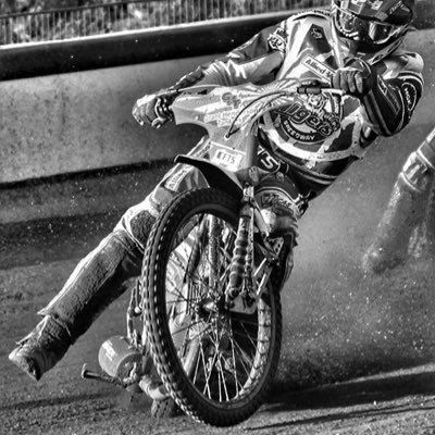 aaronsummers88's profile picture. 