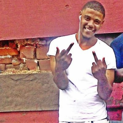 Stayn ten toes down stayn sucker free looking for someone I can vibe with