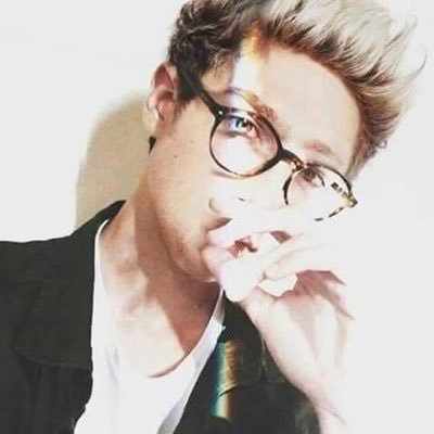 ღ My heart belongs to иιαℓℓ нσяαиღ// ❣ℓαυяєи ʝαυяєgυι followed 11/09/2014❣// ♡σтяα ʝυℓу 31 2015♡ //1.3к ιℓу ❥ Till The End.