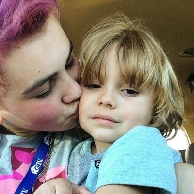 KhylnnMasters's profile picture. I don't like people or pants.