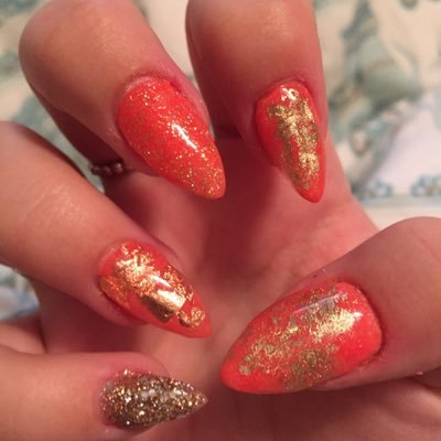 mobile nail technician in and around rochdale