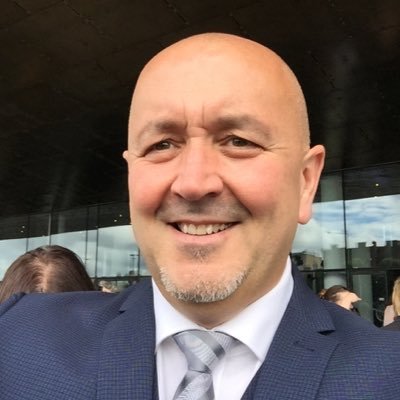 Chief Architect @Fujitsu loves rugby, big boys toys and tech. Passionate, professional and challenging. #thoughtleader. My views are my own.