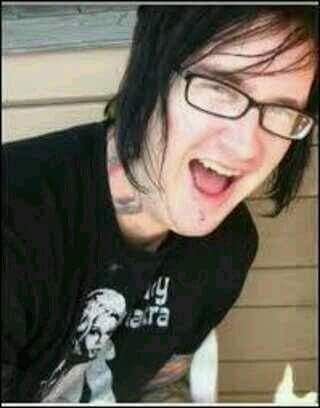 Cloggz18's profile picture. A7X is my life!
MIW💕
BFMV!
Slipknot 💓