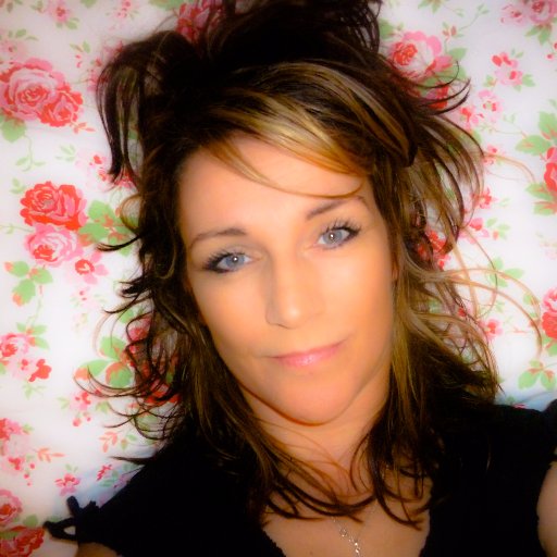 Vixxihodge's profile picture. 