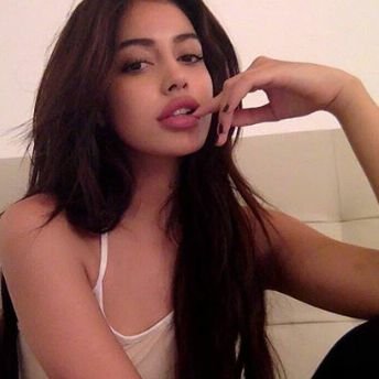 farahrpg's profile picture. jeune fille recherche un mec mortel avk de l'argent si possibl