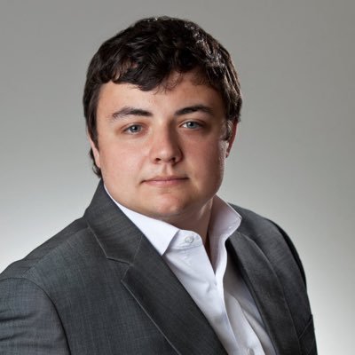 hiimaustinh's profile picture. probably on an airplane