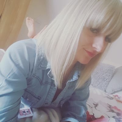 ladybarth85's profile picture. crazy cat lady in the making #5kitties, mother, SJ❤, nurse...like working out (sometimes) likes eating (always). tip for life: be nice to people