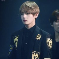 follow @KTHKMS (@btstwt_rr) 's Twitter Profile