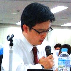 インドネシア語の通訳者・翻訳者(専業フリーランス)です。 【言語別アカウント】 Bahasa Indonesia: @dobe_id ; English: @dobe_en
