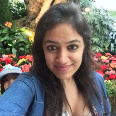 Patisserie owner. Love books, food, graphic design. Dislike TV. Obsessed with grammar and fine papers. Bread snob.