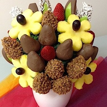 DaisiesFruit's profile picture. Fresh fruit bouquets  for every occasion.