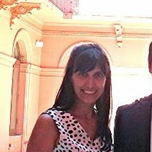 Licenciada en Administración. Especialista en gestión Pública. Directora General de Modernización- Provincia del Chaco. Docente en UCP y UNNE.