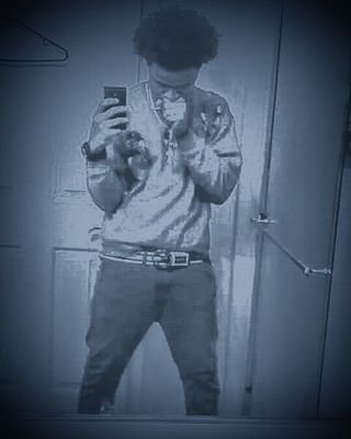 YungGualaStackin E_Glock40
#MoMoneyMoHattaz
