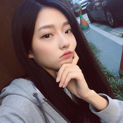 DROWSYKlTTEN's profile picture. 