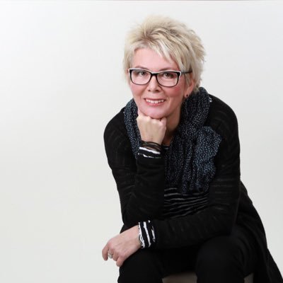 mischuca's profile picture. 